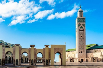 La porte de Casablanca : croisière Explorations du port à la ville