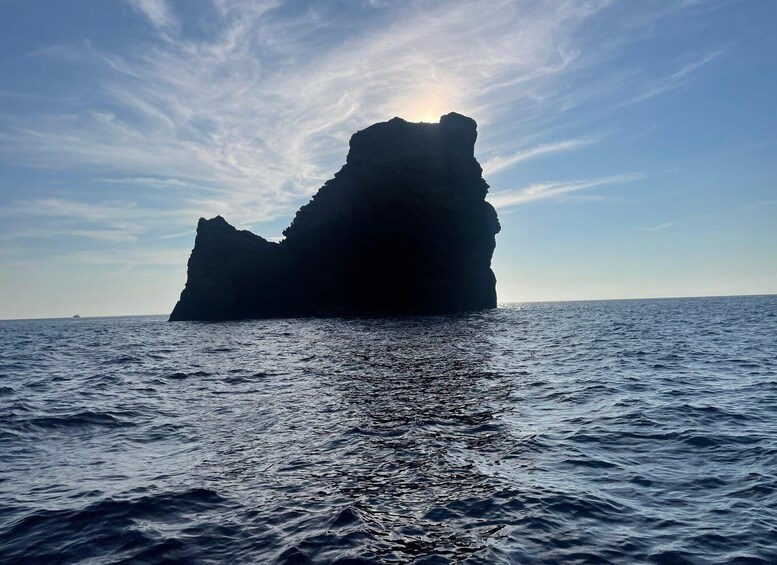 Picture 11 for Activity Croisière Sunset Scandola Piana Baignade bateau 12 places
