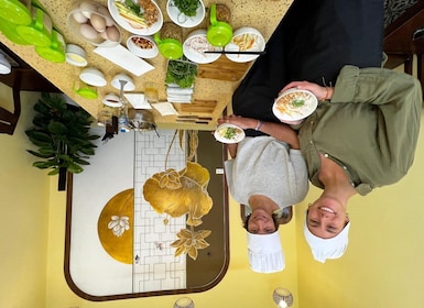 ครัวมายาฮานอย: ชั้นเรียนทำอาหารแบบดั้งเดิมและทัวร์ตลาด