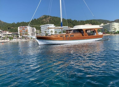 Marmaris: Privé boottocht met lunch