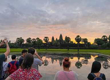 Angkor Wat Zonsopgang Tour in kleine groep & Tonle Sap Boot Zonsondergang