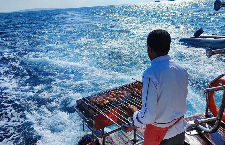 Picture 20 for Activity Cairo: Luxury Snorkeling Cruise & lunch with optional pickup