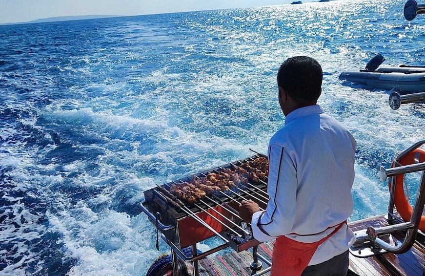 Picture 20 for Activity Cairo: Luxury Snorkeling Cruise & lunch with optional pickup