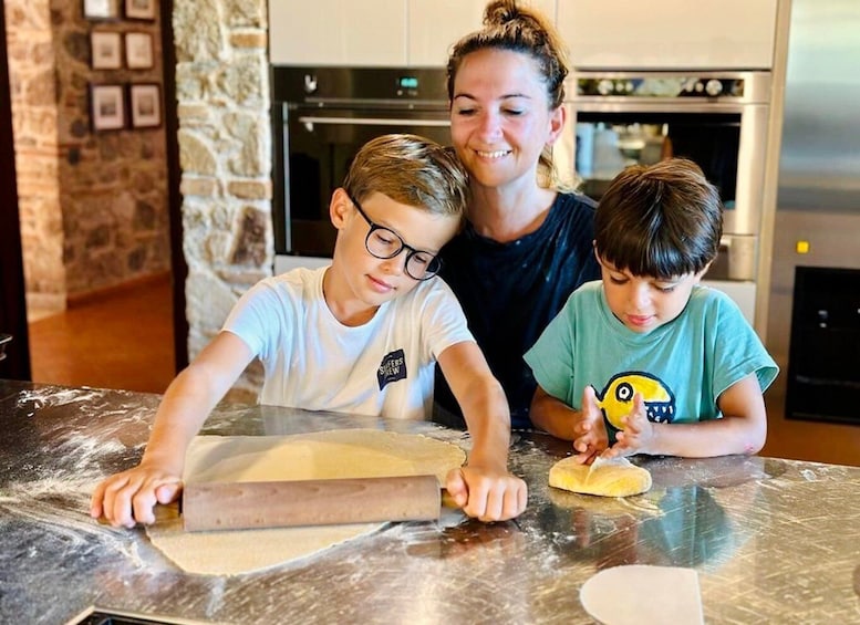 Milan: Fresh pasta experience for children - Cooking Class