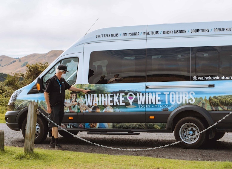 Picture 7 for Activity Waiheke Island: Tour with Wine Tastings and Restaurant Lunch