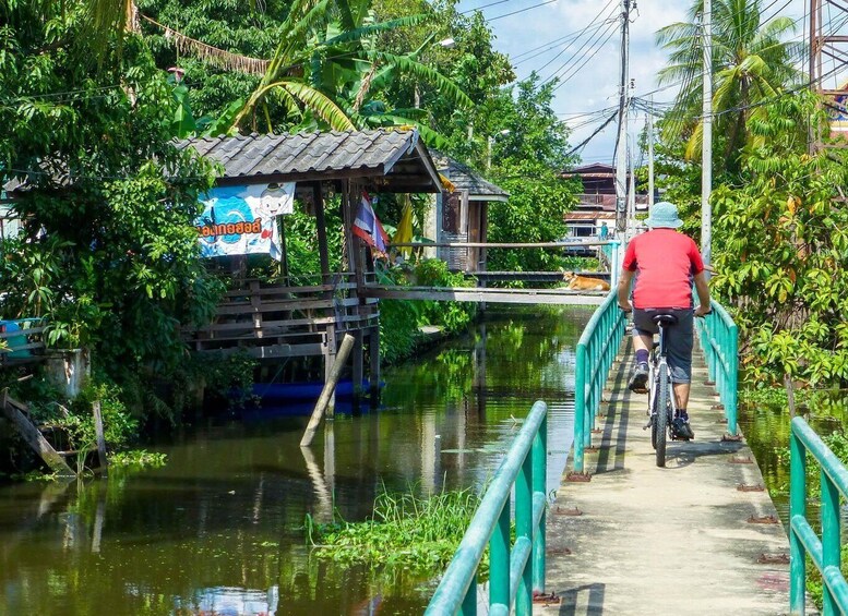 Picture 10 for Activity Bangkok: Half-Day Local Lives & Food Tour by Bike with Lunch