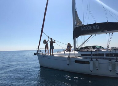 Barcelona: 2-Hour Sailboat Tour with Paddle Boarding