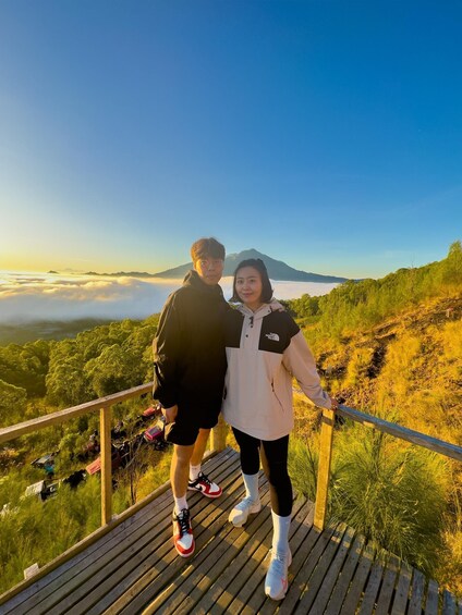 Picture 1 for Activity Jeep sunrise & black lava mount batur