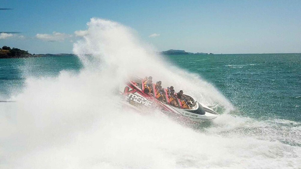 Paihia: Bay of Islands 30-minute Adventure Jet Boat Trip