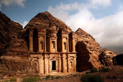 Amman: Private 2-Tages-Tour nach Petra, Wadi Rum und zum Toten Meer