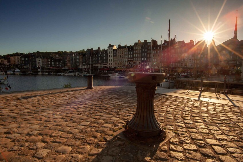 Picture 1 for Activity LE HAVRE: Half-day sidecar tour of Honfleur & Cider Tasting