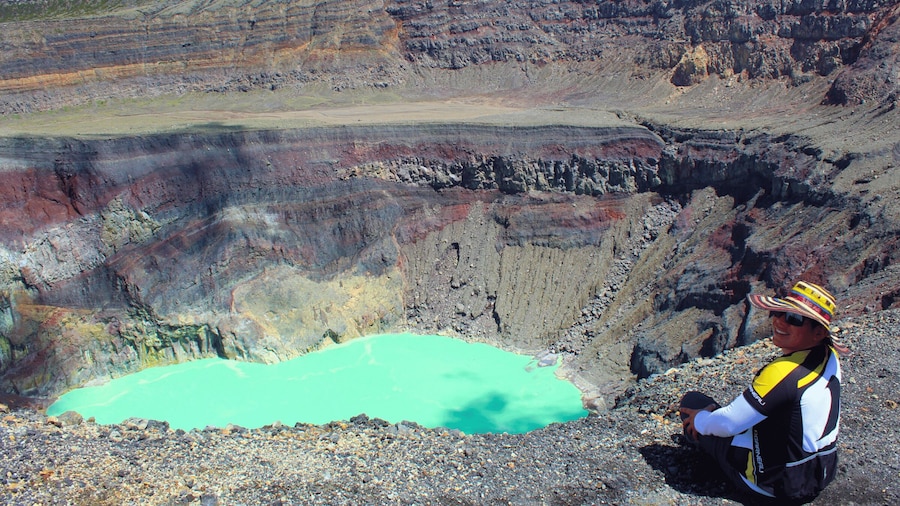 El Salvador: Ilamatepec Volcano