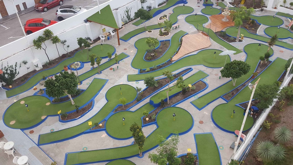 Picture 5 for Activity Playa del Inglés: Minigolf Taidia