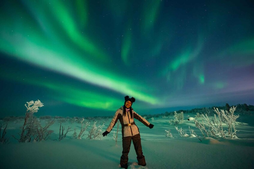 Picture 2 for Activity Family friendly Northern Lights experience w/BBQ