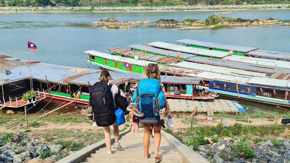 From Chiang Mai: Luang Prabang 3-Day 2-Night Slow Boat Tour