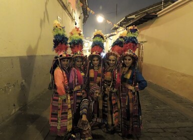 Quito: Stadssightseeing Guidad nattvandring