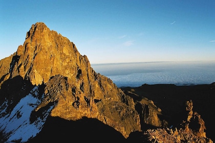 6 DAGER, 5 NETTER MT KENYA TREKKING SIRIMON TIL CHOGORIA