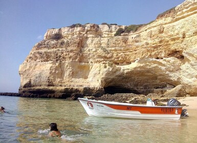 From Armação de Pêra: Private Beaches & Caves Boat Tour