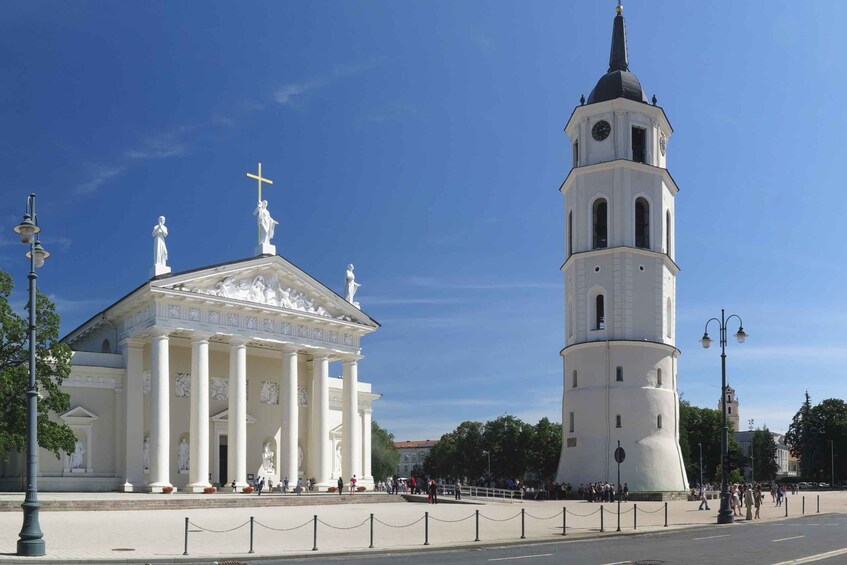 Picture 4 for Activity Vilnius: First Discovery Walk and Reading Walking Tour