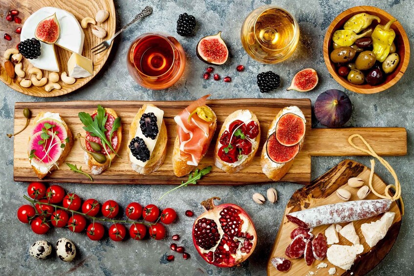 Picture 5 for Activity Palermo: Italian Cooking MasterClass with Food & Wine