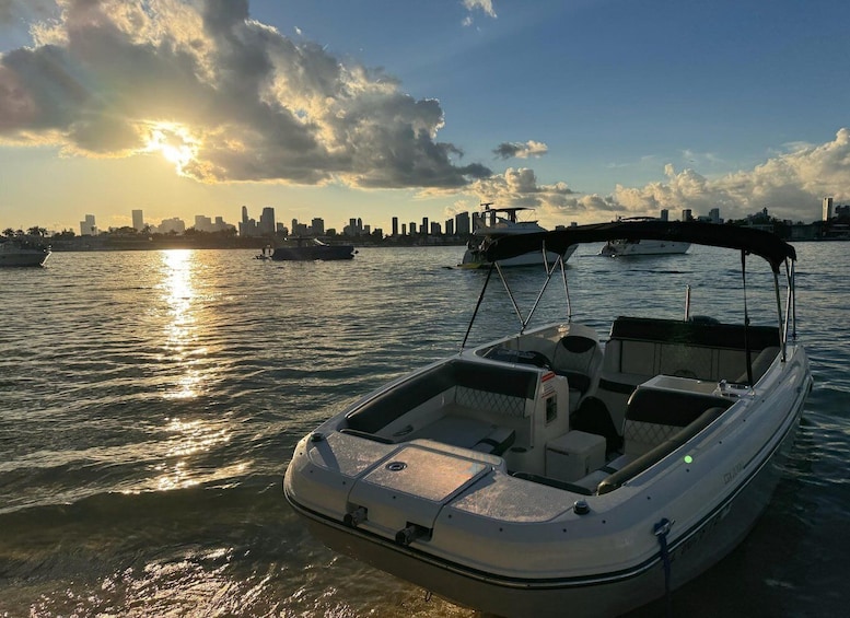 Picture 22 for Activity Miami Beach: Private Boat Tour with Captain and Champagne