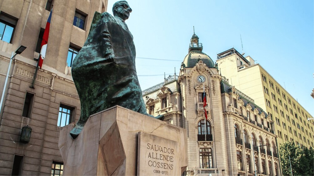 Picture 4 for Activity Santiago: Private Walking City Tour, like a local!