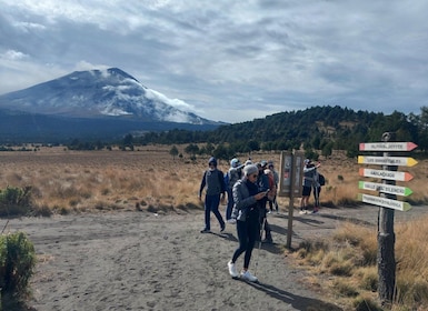 From Puebla: Iztaccihuatl Hike Full-Day Trip | Level 2