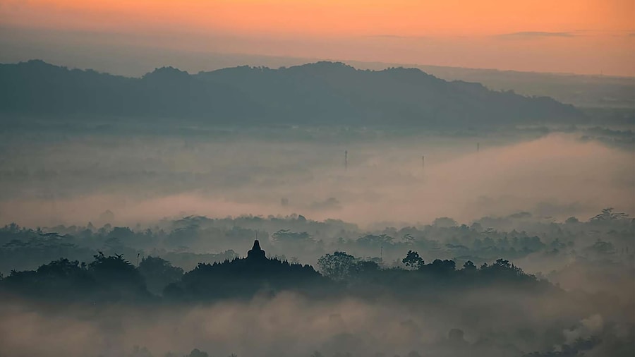Setumbu Sunrise Borobudur, and Prambanan, with lunch option