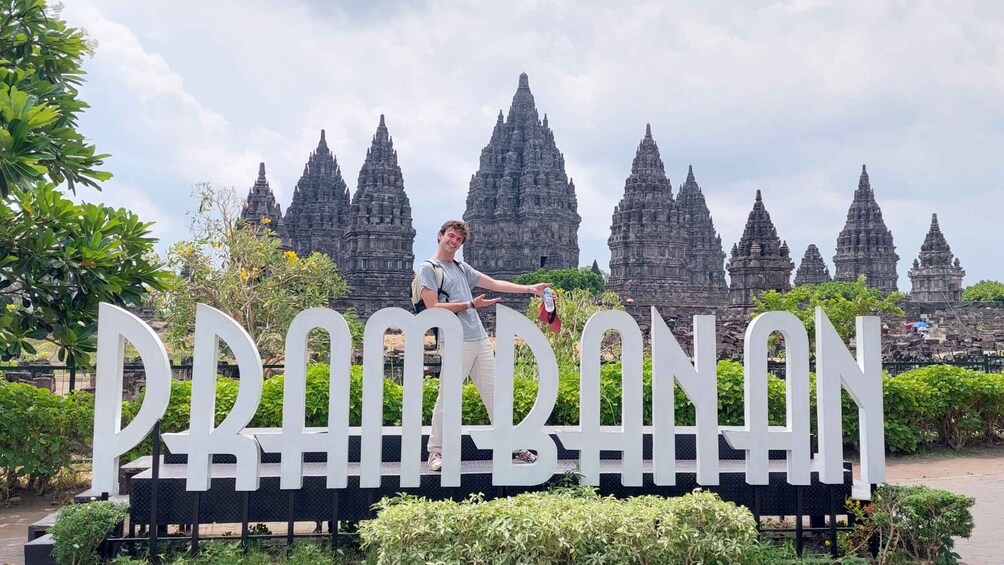 Picture 14 for Activity Setumbu Sunrise Borobudur, and Prambanan, with lunch option