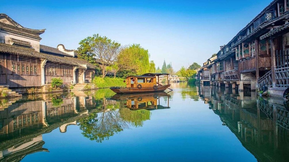 Picture 1 for Activity Hangzhou: Private Day Tour to Wuzhen Water Town