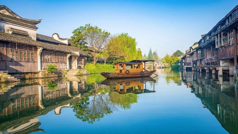 Picture 1 for Activity Hangzhou: Private Day Tour to Wuzhen Water Town