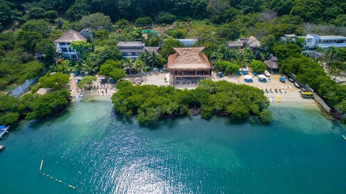 Cartagena: DayPass to Aura Hotel Baru