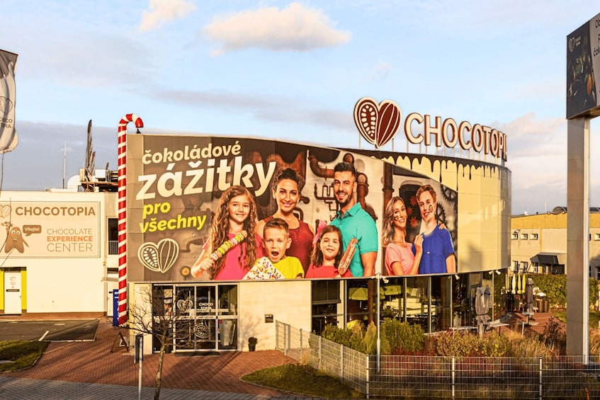 Prague: Chocotopia Chocolate Factory Tour Ticket + Workshop