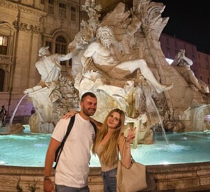 Rome : Under the Moonlight Evening Walking Tour