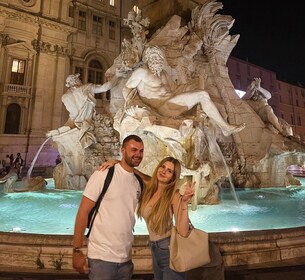 Roma: recorrido nocturno a pie bajo la luz de la luna