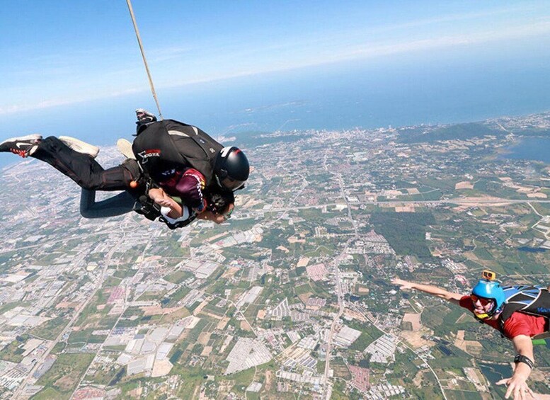 Picture 3 for Activity Pattaya: Skydiving with an Ocean View