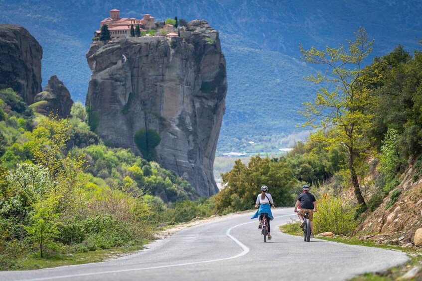 Picture 9 for Activity Meteora and Neanderthal cave Morning tour