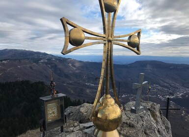 Kutaisi: Nine Cross Mount, Shaori Lake & Nikortsminda church