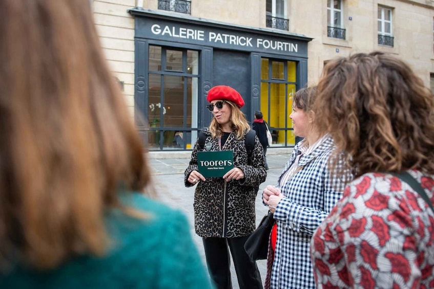 Paris : In Emily's Footsteps - An Emily In Paris Group Tour