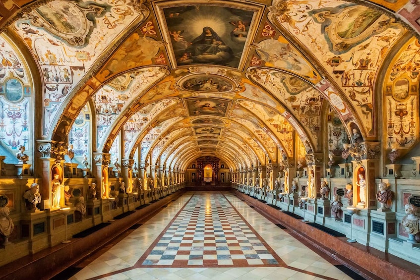 Picture 5 for Activity Munich: Alte Pinakothek and Old Town Private Walking Tour