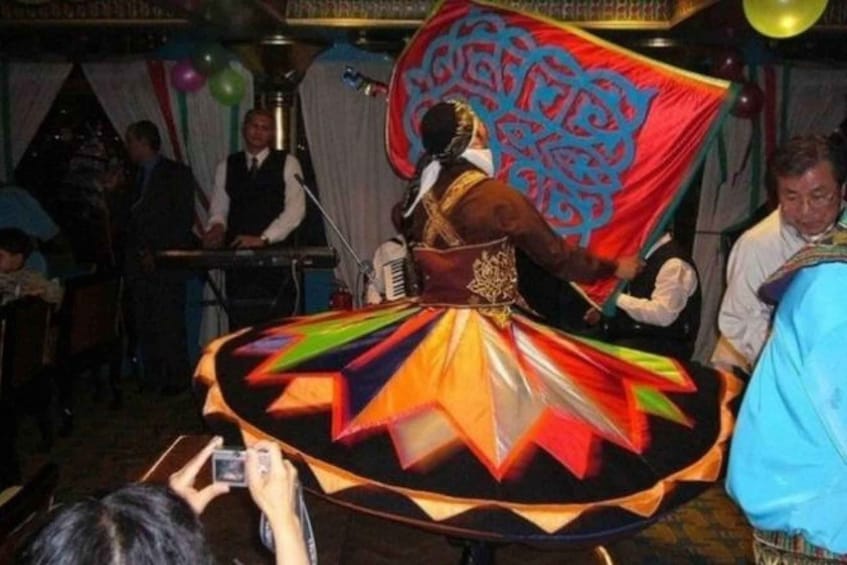 Picture 1 for Activity Cairo: Nile Dinner Cruise with Belly Dancer Show with Pickup