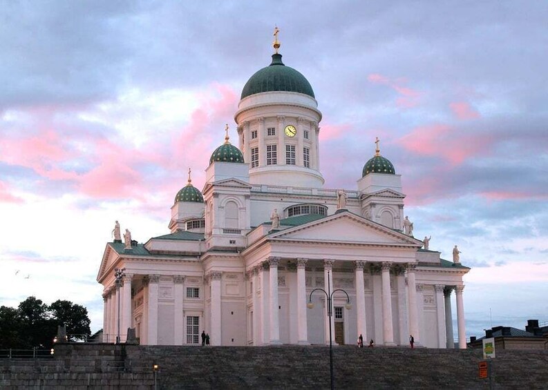 Picture 8 for Activity From Tallinn: Guided Day Trip to Helsinki by Ferry and Car