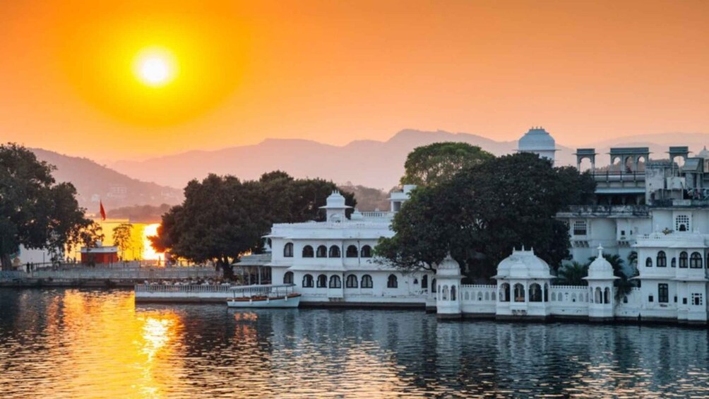 Picture 1 for Activity Udaipur U N E S C O Heritage Day Tour