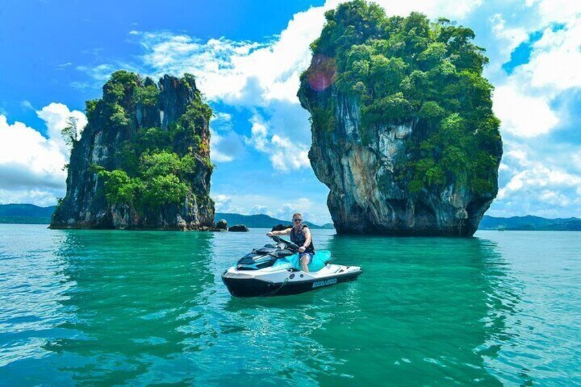 Phuket Jet Ski Tour to 5-8 Islands with Pickup and Transfer