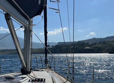 Palerme : Tour de voile avec déjeuner léger (journée complète)