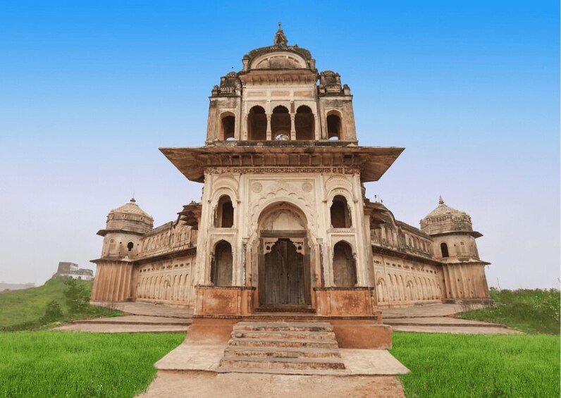 Picture 7 for Activity Spiritual Trails of Orchha (Guided Temples Walking Tour)