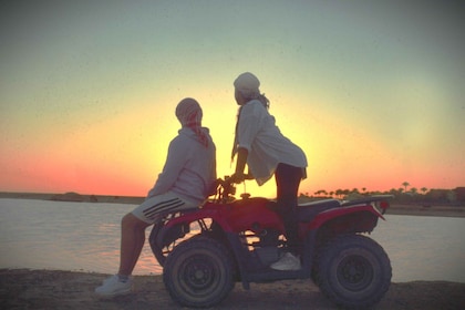 Hurghada : Lever du soleil VIP en quad, chameau et petit-déjeuner bédouin