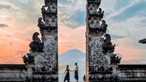 Bali: Excursión al Templo de Besakih y a las Puertas del Cielo del Templo d...