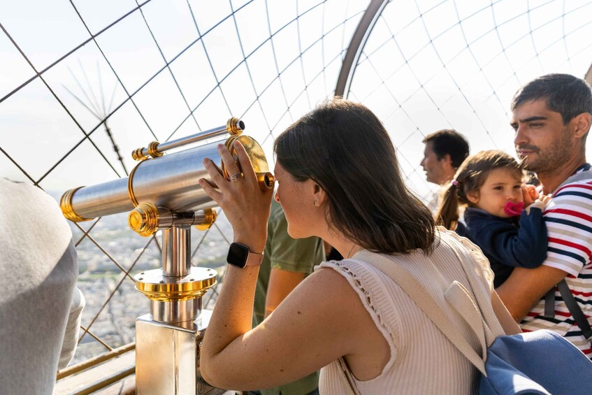 Picture 20 for Activity Paris: Eiffel Tower 2nd Floor or Summit Guided Tour