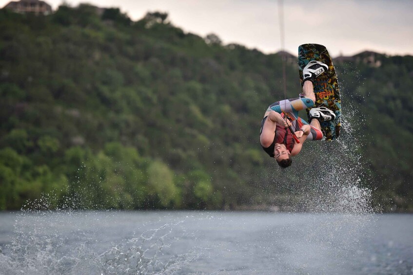 Picture 2 for Activity Wake Boarding in Negombo